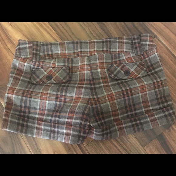 Plaid shorts size sm - Picture 2 of 4